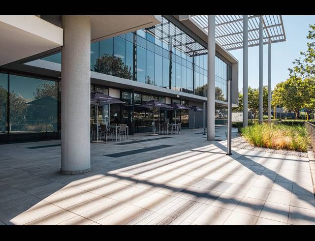 1,500M² OFFICE TO LET IN WATERFALL